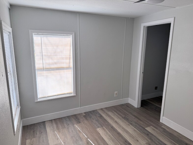 Building Photo - 20512 Spanish Ln