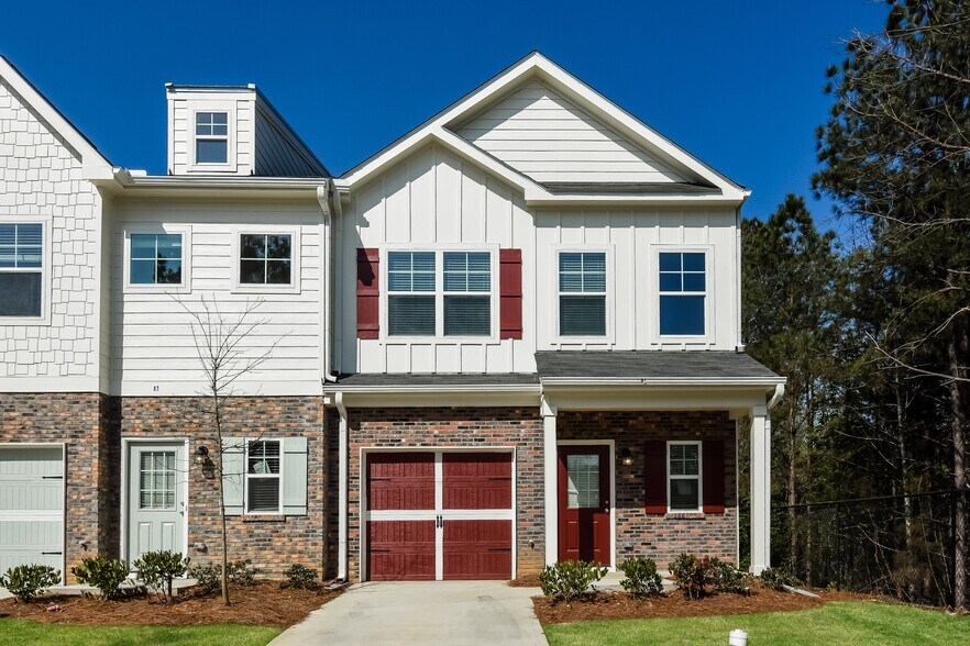 Building Photo - 91 Hidden Oak Dr