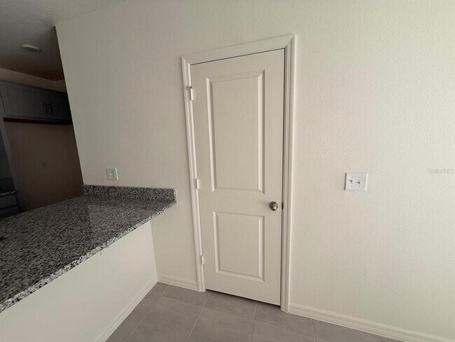 Building Photo - 16607 Luminary Lp