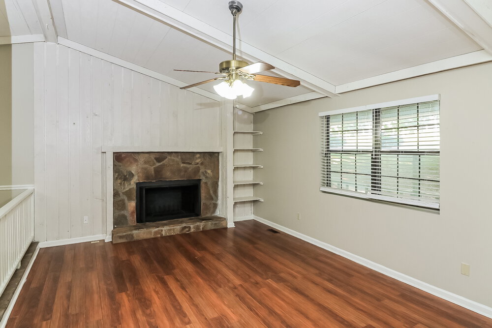 Building Photo - 4035 N Quail Dr