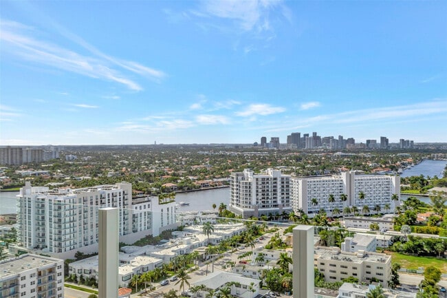 Building Photo - 525 N Fort Lauderdale Beach Blvd