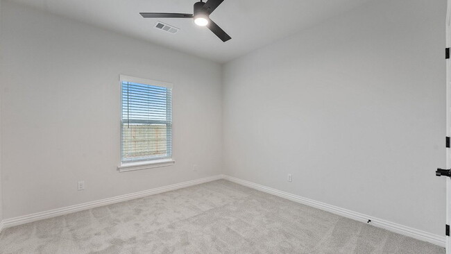 Building Photo - 109 N Panther Ave