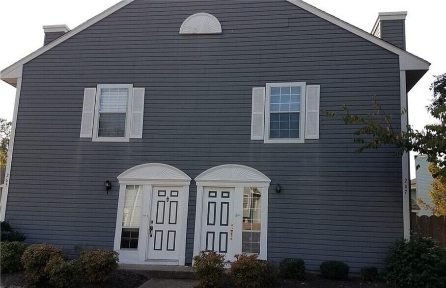 Primary Photo - 283 Ferdinand Cir