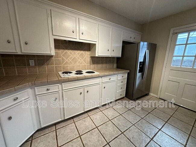 Building Photo - 2518 NW 62nd St