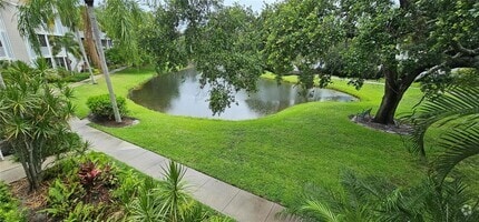 Building Photo - 850 S Tamiami Trl