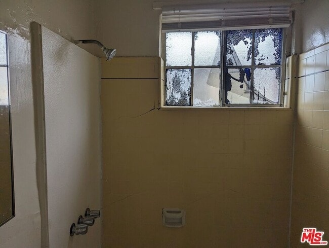 Building Photo - 259 S Harvard Blvd