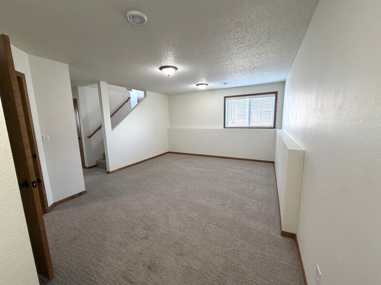 Building Photo - 2420 5th St W