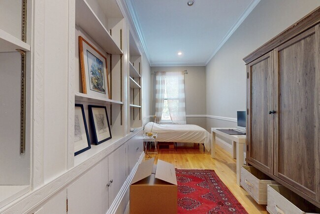 Building Photo - 170 Marlborough St