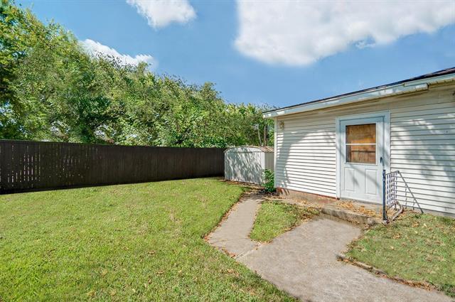 Building Photo - 10910 Marchant Cir