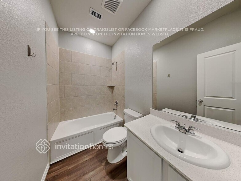 Building Photo - 14813 Wishing Well Ct