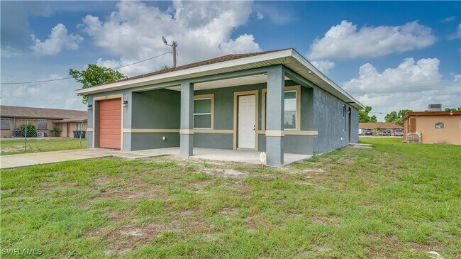 Building Photo - 2411 Ben St