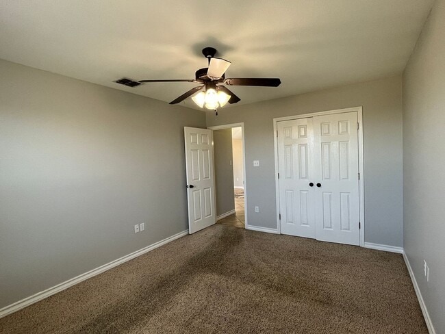 Building Photo - 2901 Dante Dr