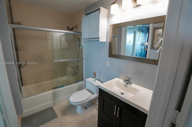 Building Photo - 60 SW 13th St