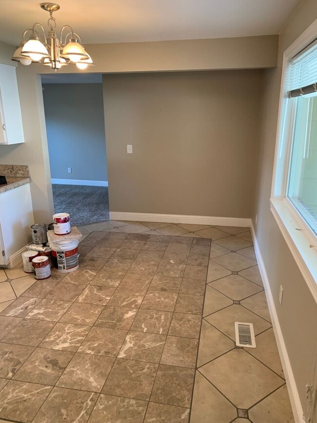 Building Photo - Recently Remodeled home on the Boise Bench!!!