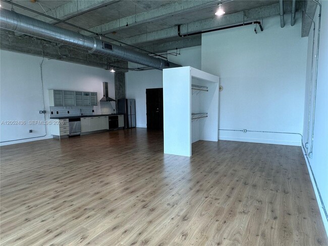 Building Photo - 1749 NE Miami Ct