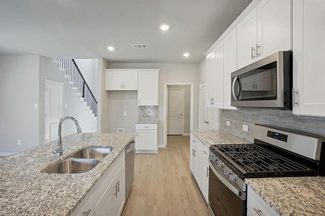 Building Photo - 602 Travine Dr