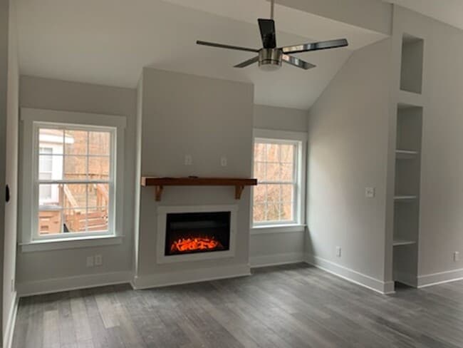 Building Photo - Pending Application!