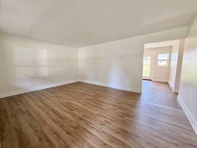 Building Photo - 10087 Red Maple Ln