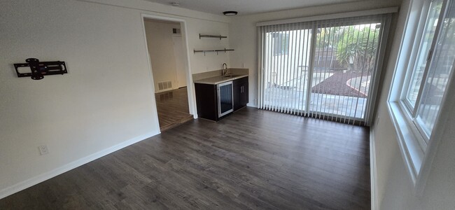 Bedroom 4/Entertainment room - 6926 Monte Verde Dr