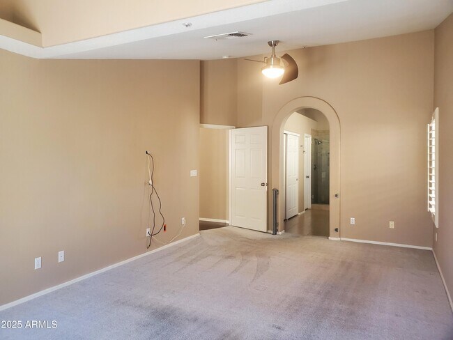 Building Photo - 12059 N 110th St