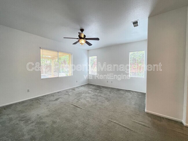 Building Photo - 779 El Caballo Dr
