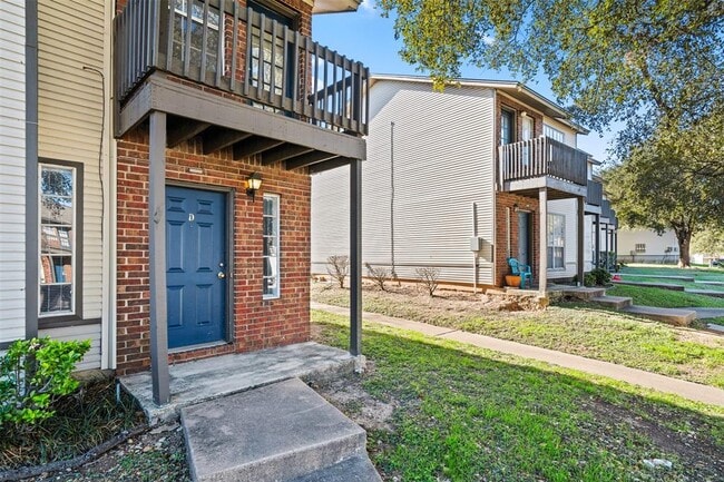 Building Photo - 1841 River Crossing Cir