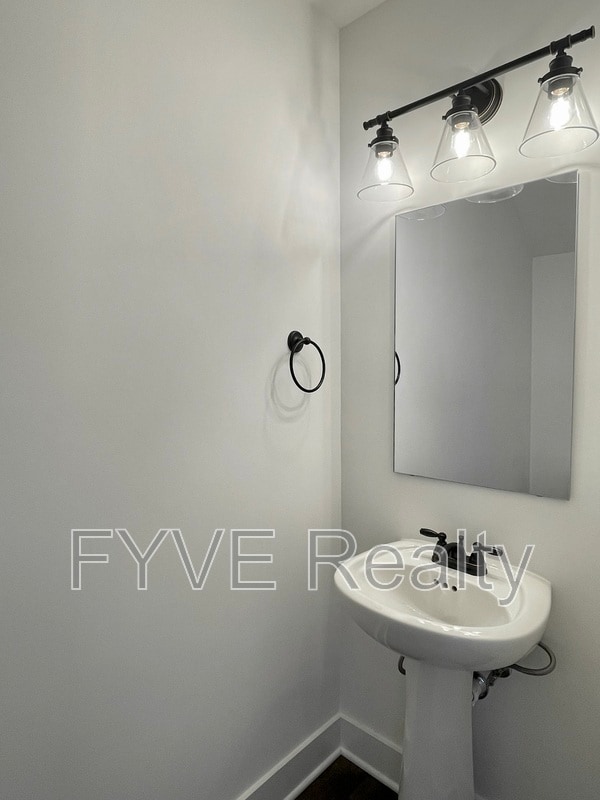 Building Photo - 300 Stewarts Ferry Pike