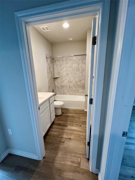 Building Photo - 11908 Saddle Rock Dr