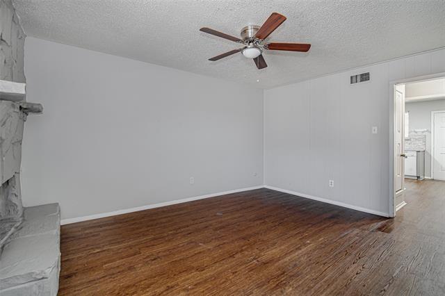 Building Photo - 1403 Courtney Pl
