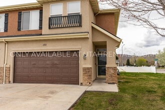 Building Photo - 211 Greenfield Cir