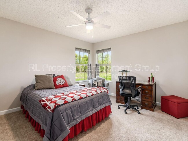 Building Photo - 5551 Ainsley Dr