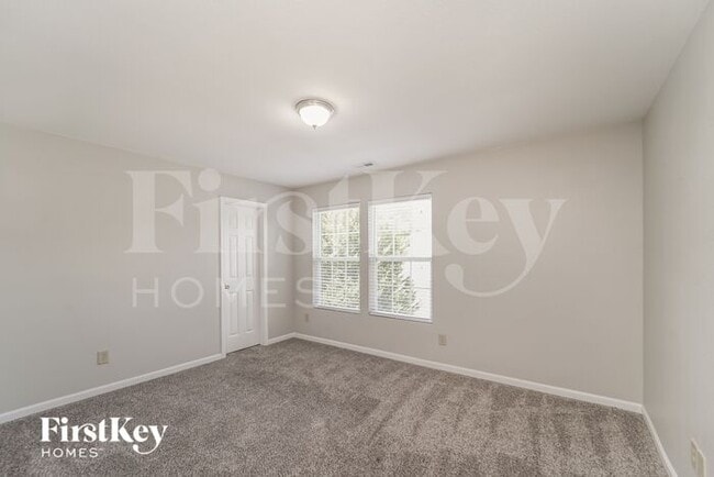 Building Photo - 1112 Rainier Ln