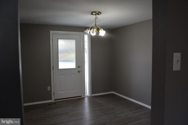 Building Photo - 12341 Bonfire Dr