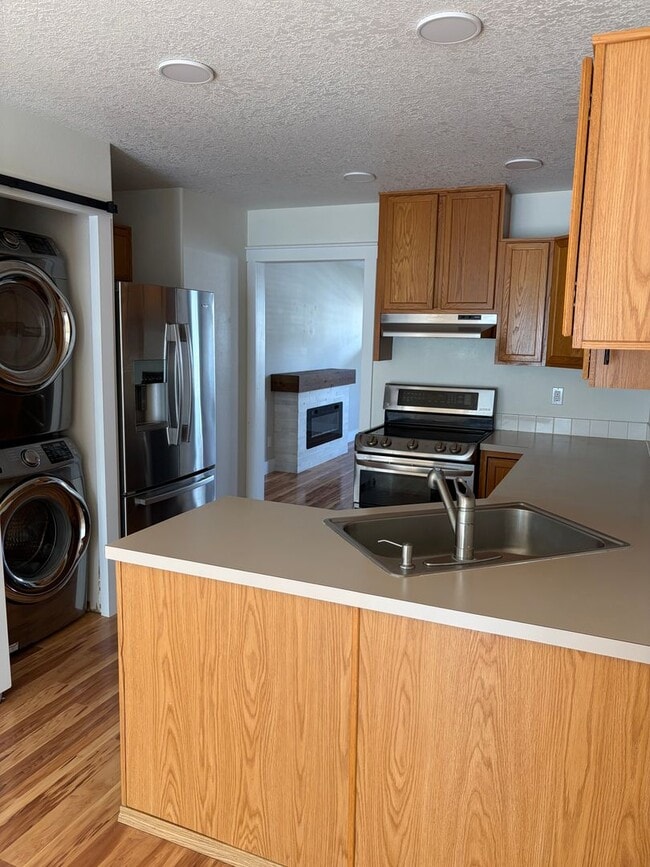 Building Photo - Cozy Two Bedroom Home Tucked Away in Newberg