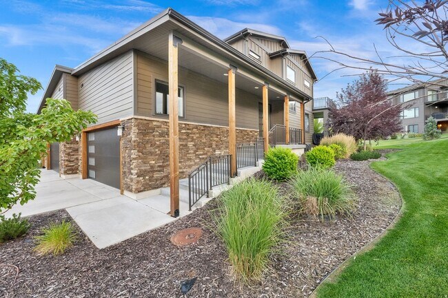 Building Photo - 6357 E 820 S