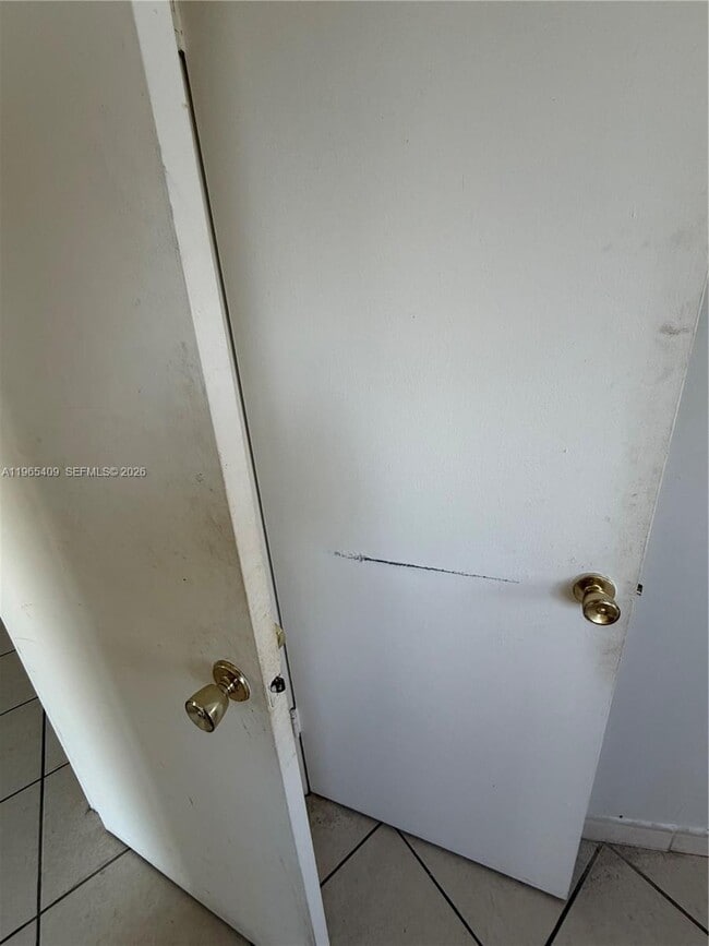 Building Photo - 1830 Dixieana St