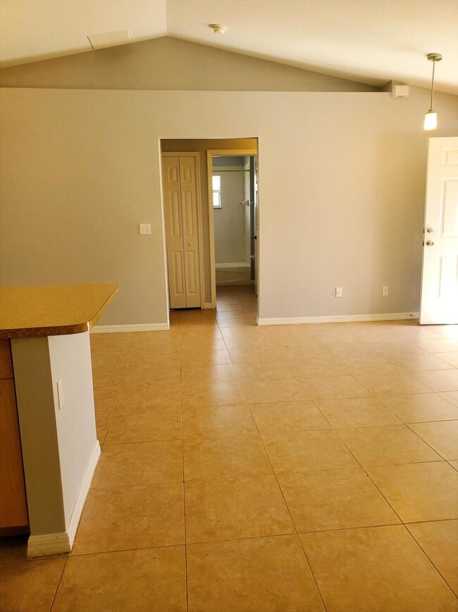 Building Photo - 3234 SW Fillmore St