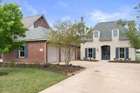 Building Photo - 4150 Primrose Dr