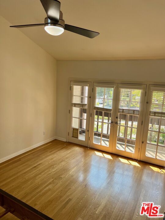 Building Photo - 1586 Palisades Dr