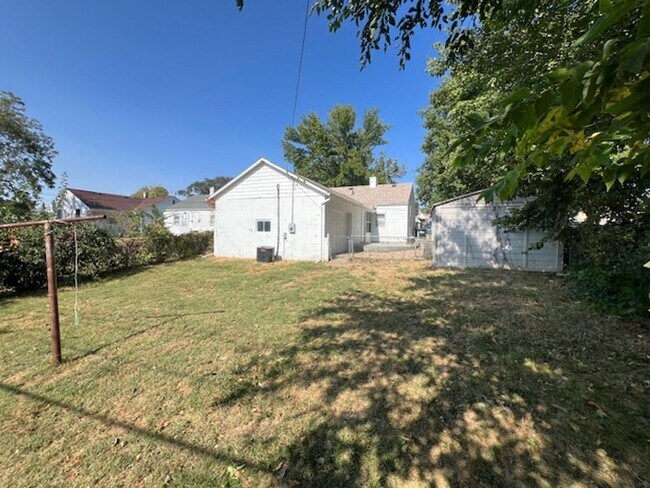 Building Photo - A Great 3BD/1BA Single Family Home!