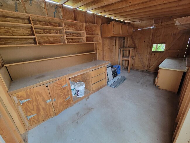 Building Photo - 535 W 15th St