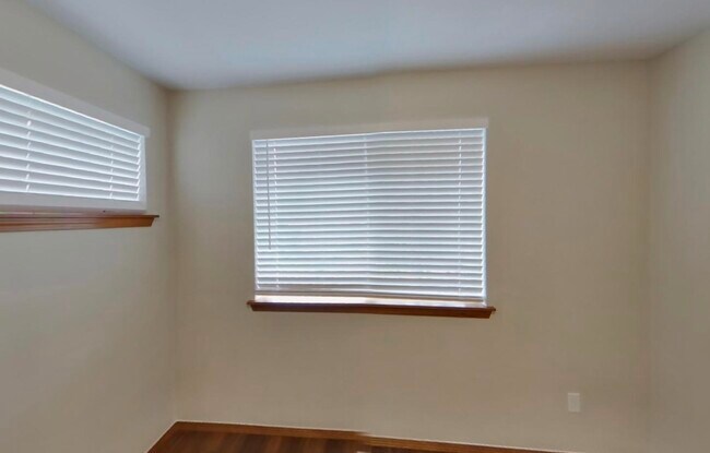 Building Photo - Beautiful Home Ready For Rent!