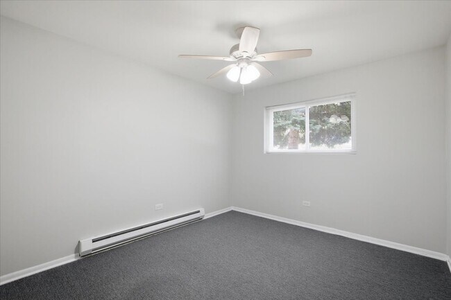 Building Photo - 6206 W 64th Pl