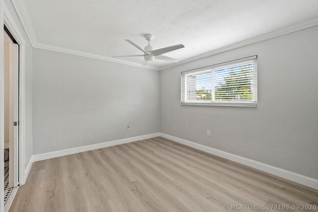 Building Photo - 2071 W Carol Cir