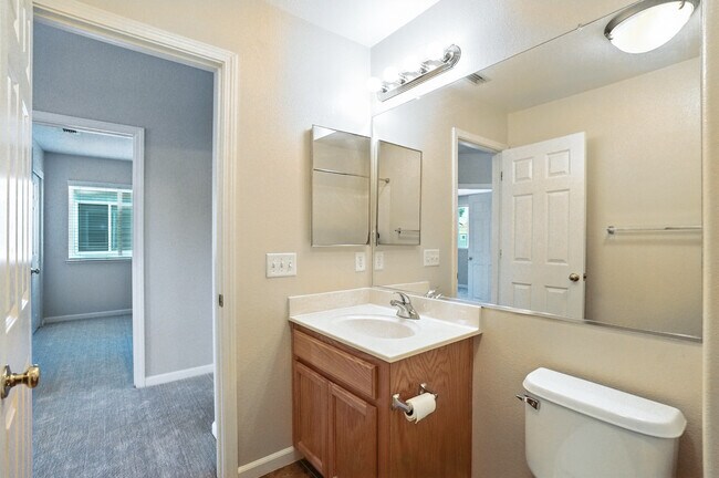 Building Photo - 9437 Red Spruce Way