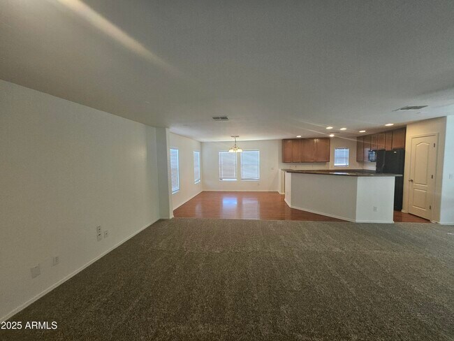 Building Photo - 40438 W Helen Ct