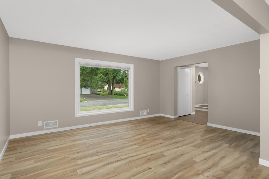 Front Living Room - 2808 Aglen St