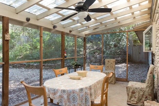 Building Photo - 2402 Rock Terrace Cir