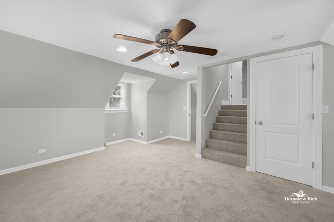 Building Photo - Perfect Single Family Home in Evergreen Park