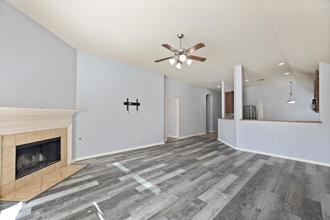 Building Photo - 11617 Glen Knoll Dr
